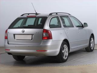 Škoda Octavia (2009) 1.9 TDI, Tempomat - náhled 5