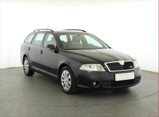 �koda Octavia RS 2.0 TDI, nov� STK, Ta�n�
