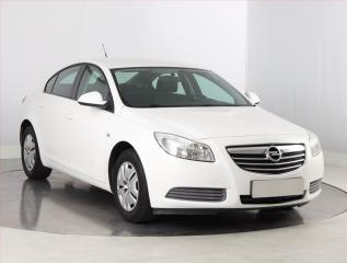 Opel Insignia Enjoy 1.6, Serv.kniha