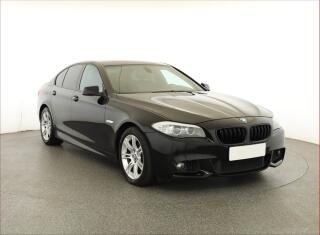 BMW 520d, Xenony, Tempomat