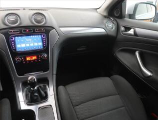 Ford Mondeo (2011) 2.0 TDCi, Tempomat - náhled 8
