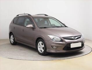Hyundai i30 1.6 CVVT, �R,1.maj, nov� STK