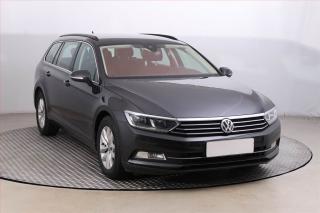 Volkswagen Passat Comfortline 2.0 TDI, Navi