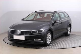 Volkswagen Passat (2019) Comfortline 2.0 TDI, Navi - náhled 2