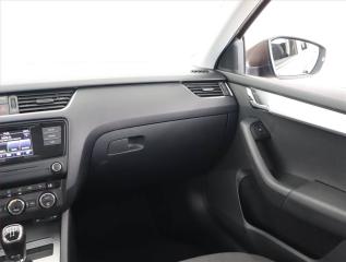 Škoda Octavia (2007) Ambiente 1.9 TDI, Klima - náhled 8