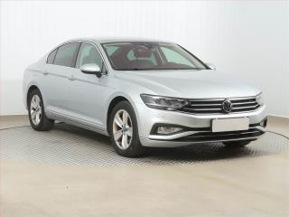 Volkswagen Passat Elegance 1.5 TSI