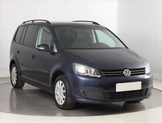 Volkswagen Touran 1.4 TSI CNG, po STK, zamluveno