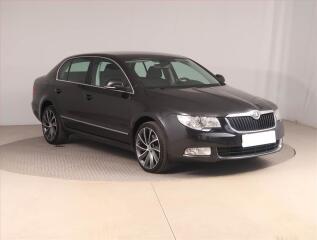 �koda Superb Ambition 2.0 TDI, Xenony