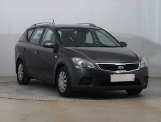 Kia Ceed 1.4 CVVT, po STK, pkn stav