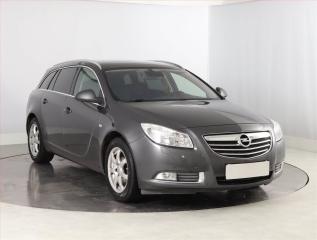 Opel Insignia 1.4 Turbo, Serv.kniha