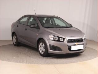 Chevrolet Aveo 1.2 i 16V, �R,1.maj, po STK