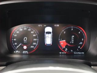 Volvo V90 (2017) Cross Country - náhled 11