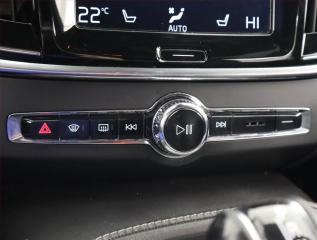 Volvo V90 (2017) Cross Country - náhled 18