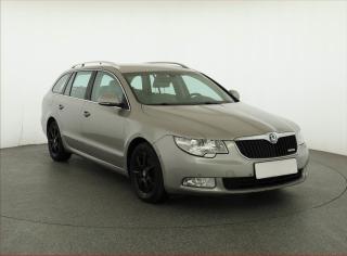 koda Superb 1.6 TDI, Serv.kniha, Navi