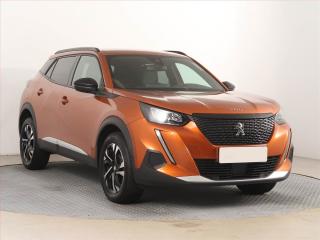 Peugeot 2008 1.2 PureTech, nov v R