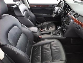 Škoda Superb (2009) Ambition Plus 2.0 TDI, Automat - náhled 7