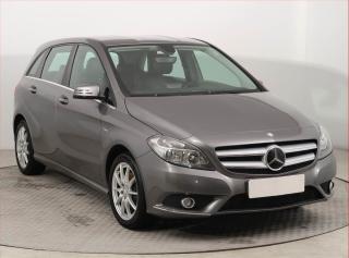 Mercedes-Benz Edition B 200, Ke, Tempomat