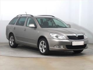 koda Octavia Ambition 1.4 TSI, Xenony