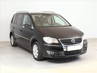 Volkswagen Touran Highline 2.0 TDI, 7�m�st