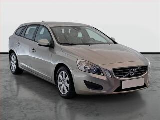 Volvo V60 D3 2.0, po STK, Ta�n�