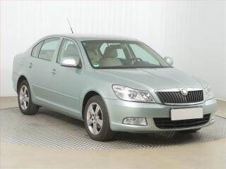 �koda Octavia 1.6, Serv.kniha, nov� STK