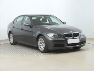 BMW 318 i, Xenony, Tempomat