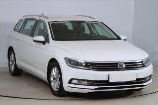Volkswagen Passat Highline 2.0 TDI, Navi