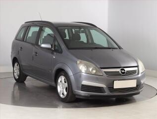 Opel Zafira 1.9 CDTI, 7�m�st, po STK