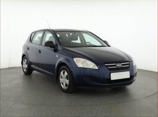 Kia Ceed 1.6 CRDi, po STK, levn� provoz