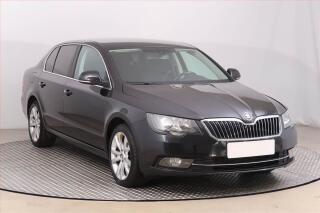 �koda Superb 2.0 TDI, Xenony, Tempomat