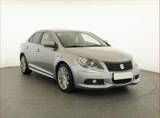 Suzuki Kizashi 2.4 VVT, Serv.kniha, Xenony