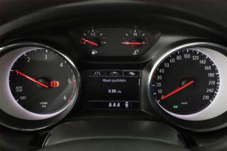 Volkswagen Passat (2018) Comfortline 2.0 TDI, Automat - náhled 11