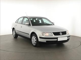 Volkswagen Passat 1.9 TDI, Automat, R,1.maj