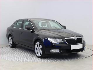 koda Superb Ambition 1.8 TSI, Xenony