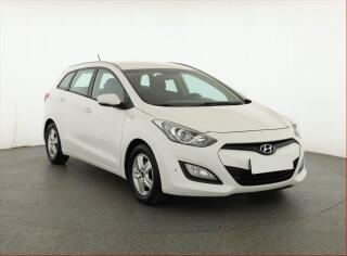 Hyundai i30 1.6 GDI, Serv.kniha, Tempomat