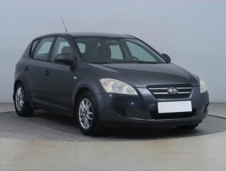 Kia Ceed 1.6 CVVT, �R,1.maj, Serv.kniha