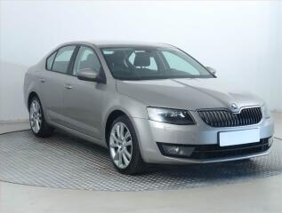 �koda Octavia Ambition 2.0 TDI, Xenony
