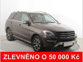 Mercedes-Benz ML 350 BlueTEC, NOV V R