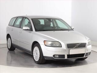 Volvo V50 2.0 D, po STK, rezervace