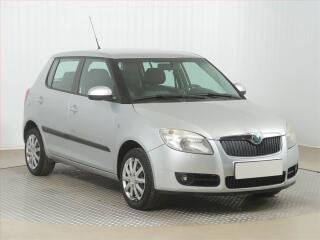 �koda Fabia 1.2 12V, nov� STK, zamluveno