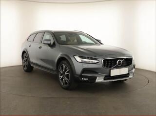Volvo V90 Cross Country