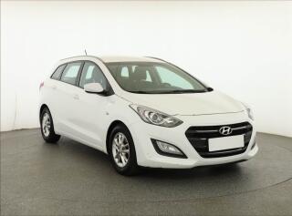 Hyundai i30 1.6 MPI, �R,1.maj, Serv.kniha