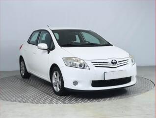 Toyota Auris 1.6 Valvematic, Automat