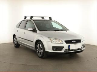 Ford Focus 1.6 16V, servisovan�