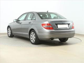 Mercedes-Benz Třídy C (2009) Avantgarde C 220 CDI, Automat - náhled 4