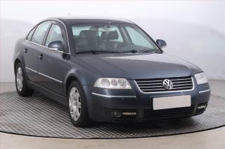 Volkswagen Passat Highline 1.8 T, Serv.kniha