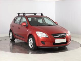 Kia Ceed 1.4 CVVT, Serv.kniha, po STK