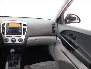 Kia Ceed (2007) 1.4 CVVT, Serv.kniha, po STK - náhled 8