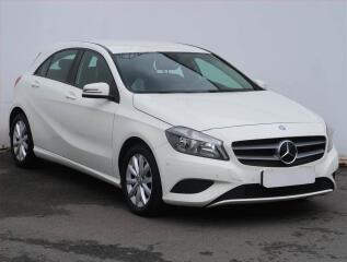 Mercedes-Benz A 180 d, Park.�senzory