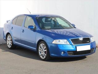 �koda Octavia RS 2.0 TDI, Xenony, Tempomat